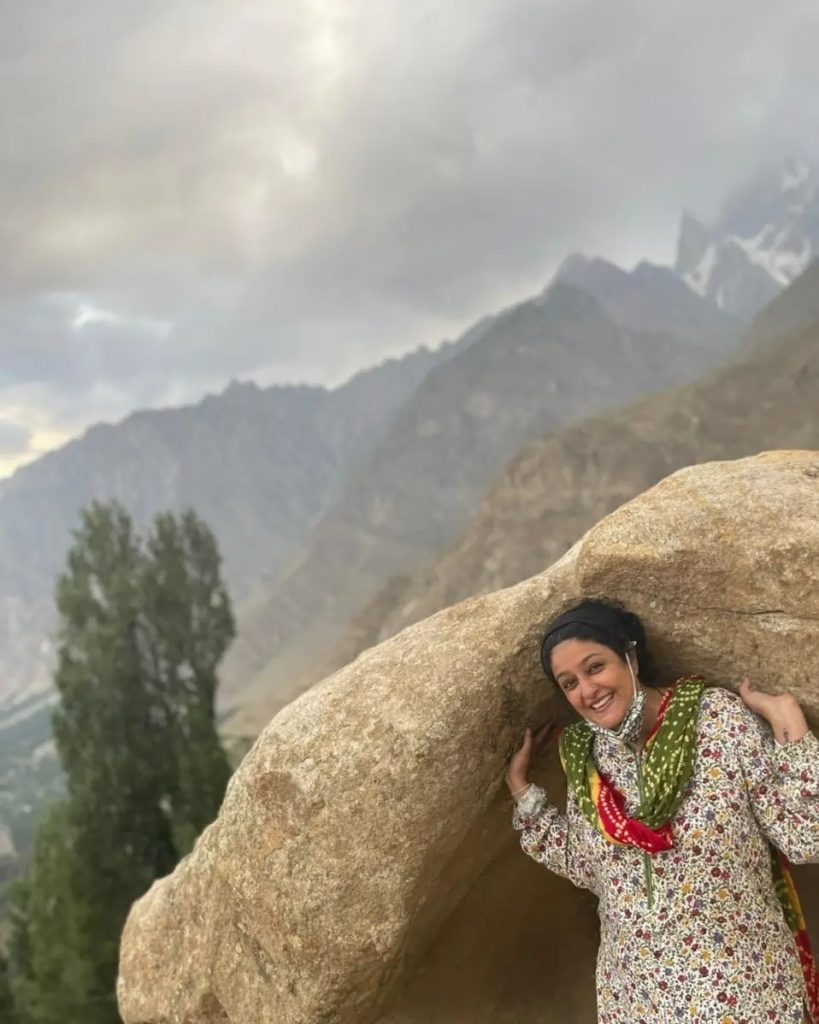 Nadia Jamil Enjoying The Beauty Of Nature At Hunza