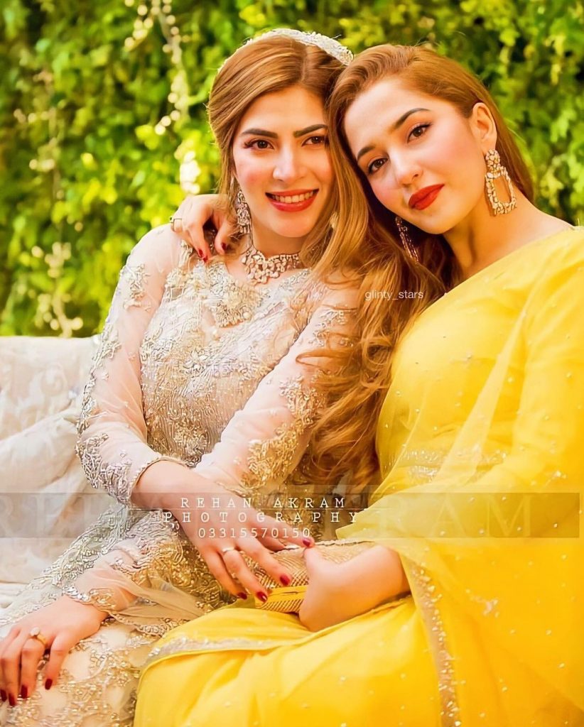Pakistani Actresses With Their Pretty Sisters