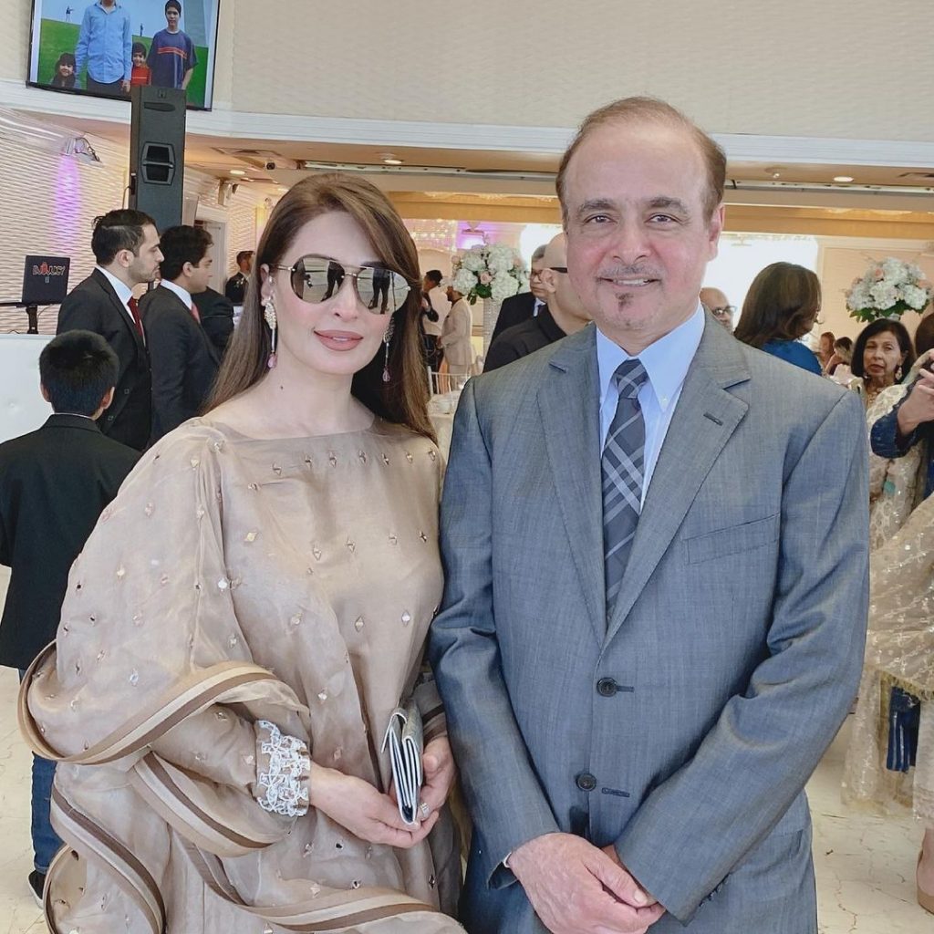 Alluring Pictures Of Reema Khan With Her Husband From A Recent Wedding Event