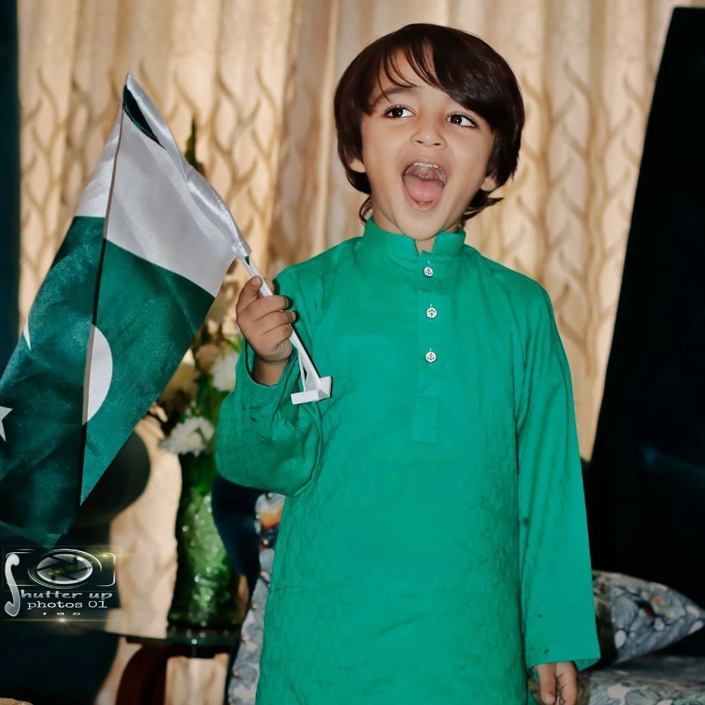 Shafaat Ali And Family Celebrates Independence Day