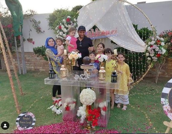 Shahid Afridi Returns Home To A Lovely Surprise