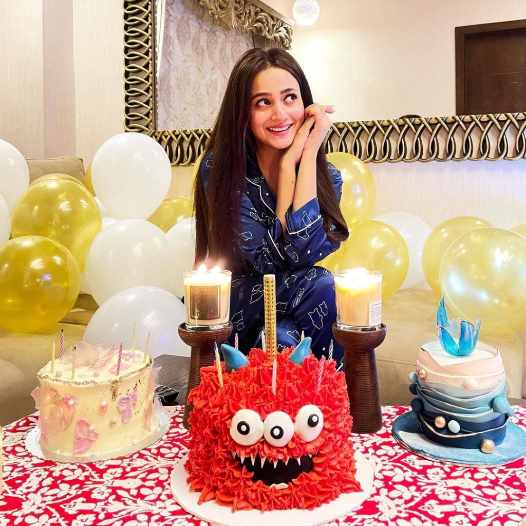 Actress Zarnish Khan Celebrates Her Midnight Birthday