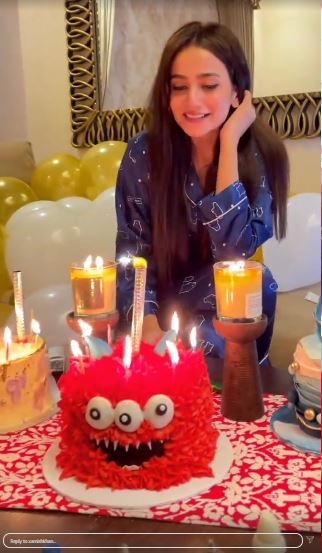 Actress Zarnish Khan Celebrates Her Midnight Birthday