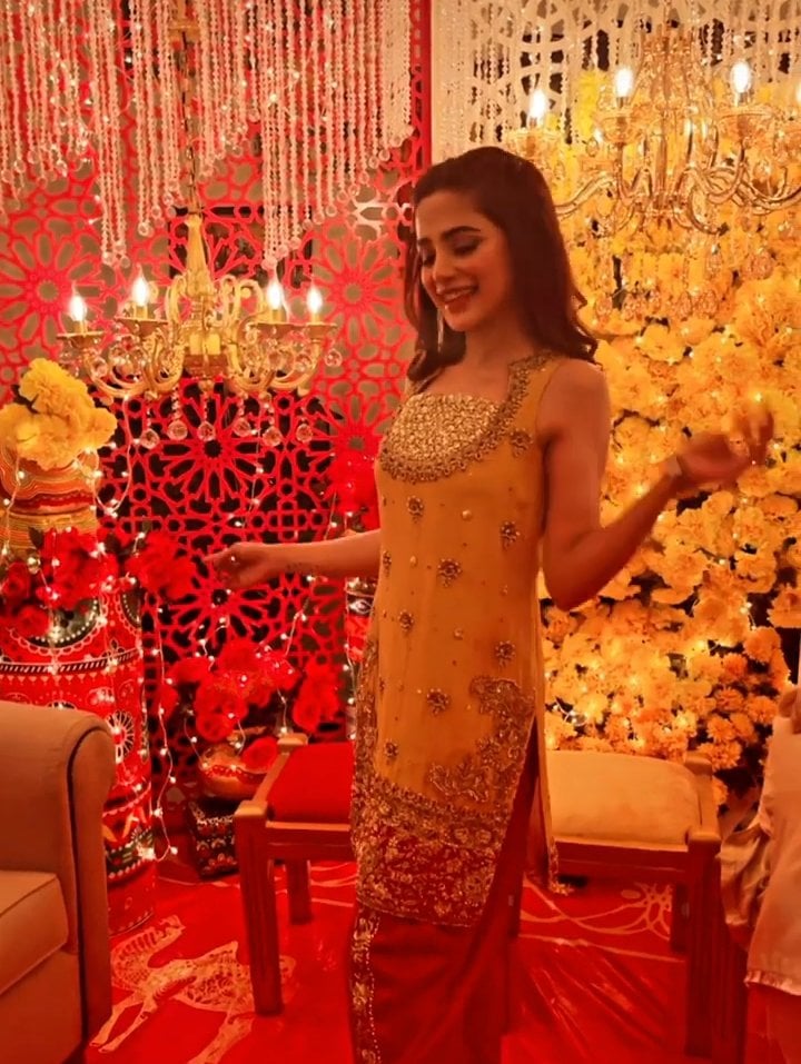 Aima Baig's Sister Komal Baig's Mayoun-Exclusive Pictures And Videos