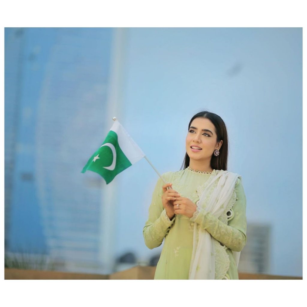 Beautiful Pictures Of Pakistani Celebrities On Independence Day 2021