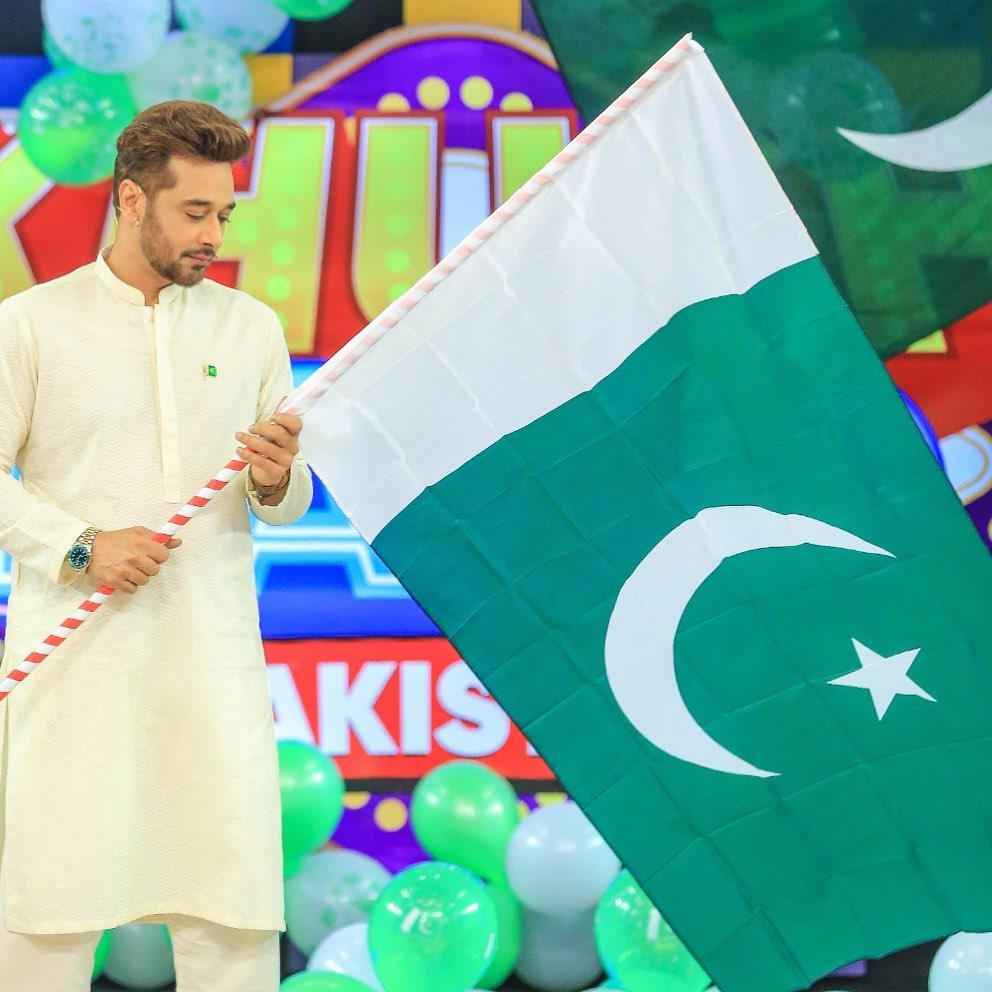 Beautiful Pictures Of Pakistani Celebrities On Independence Day 2021