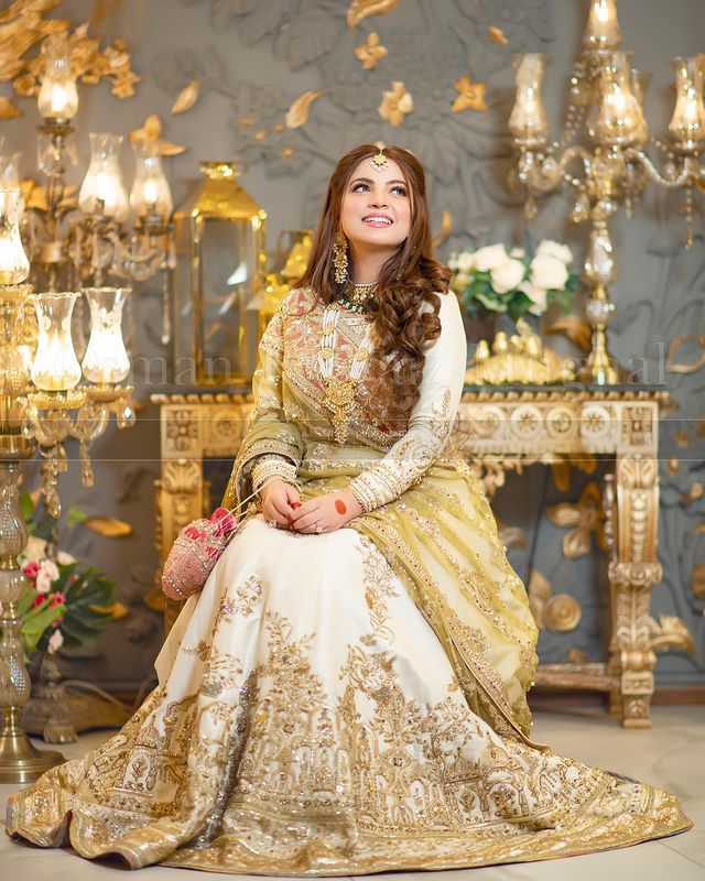 Dananeer Mobeen Turns Heads In A Dreamy Bridal Shoot