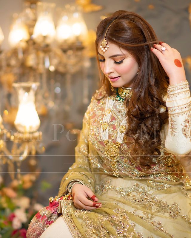 Dananeer Mobeen Turns Heads In A Dreamy Bridal Shoot