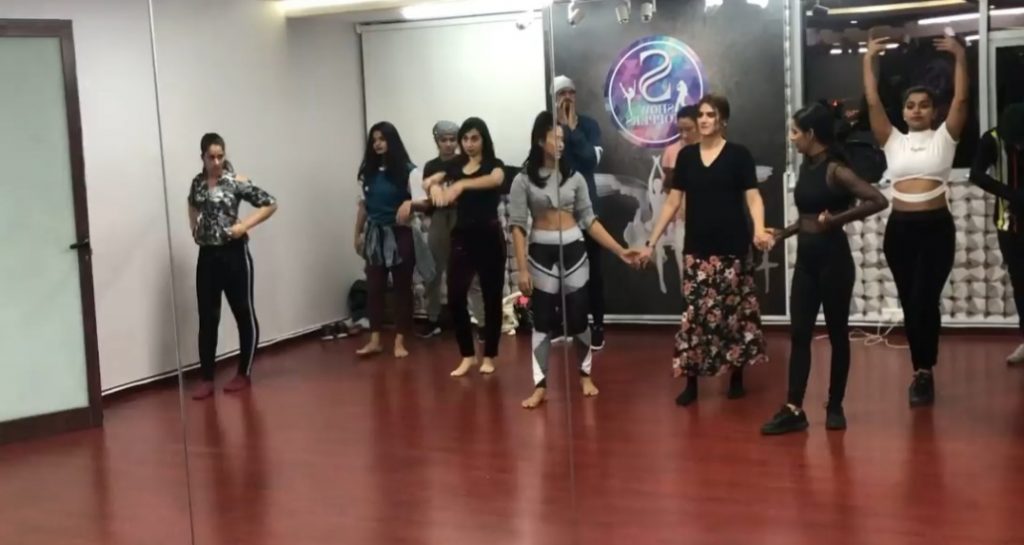 Hira Mani's Latest Dance Rehearsal Video Is Bringing In A Lot Of Criticism