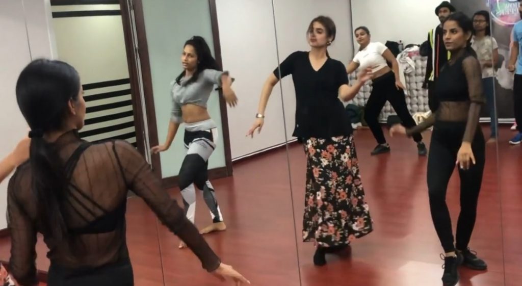 Hira Mani's Latest Dance Rehearsal Video Is Bringing In A Lot Of Criticism