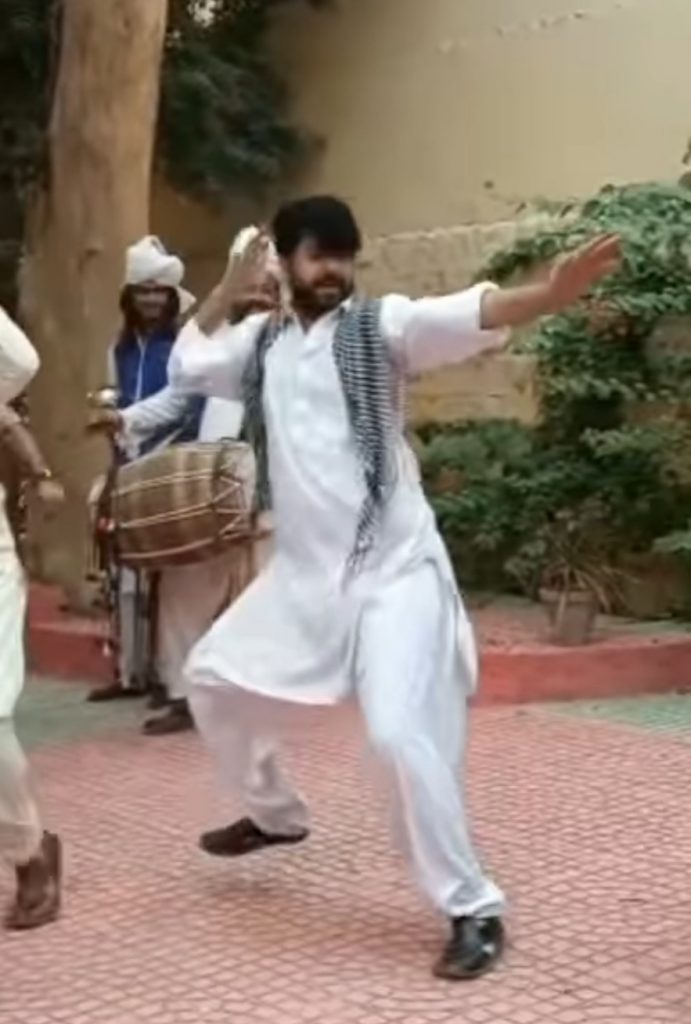 Imran Ashraf's Hilarious Dance From the Set Of Raqs-e-Bismil - Celebrities' Reaction