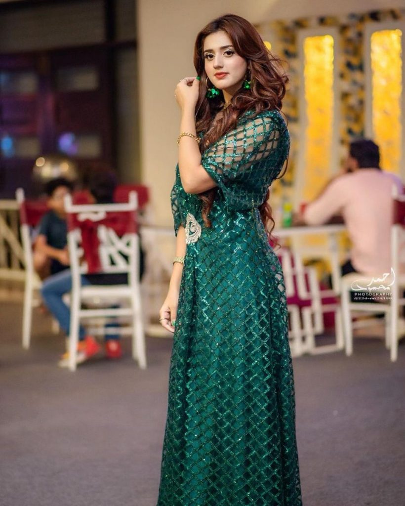 Jannat Mirza looking🔥❤At her sister Engagement | Pakistani fancy dresses,  Fancy sarees party wear, Stylish dress book