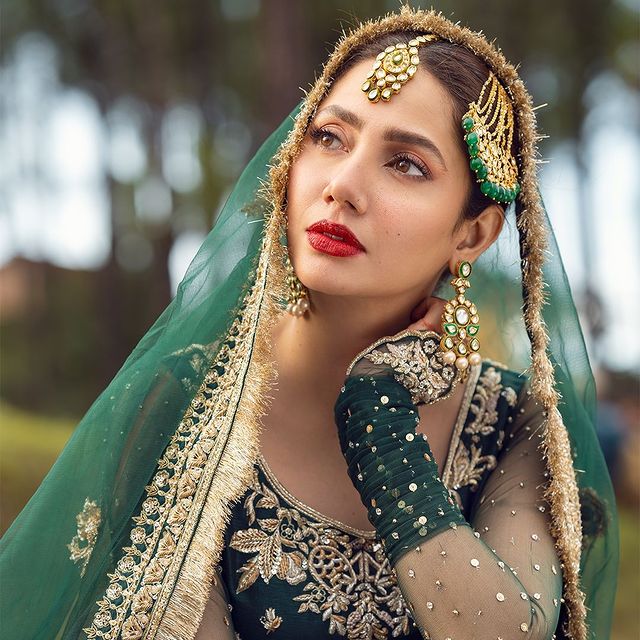 Mahira Khan Looks Enchanting In Khurshid By Faiza Saqlain
