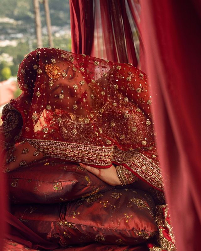 Mahira Khan Dazzles As A Traditional Bride In Red