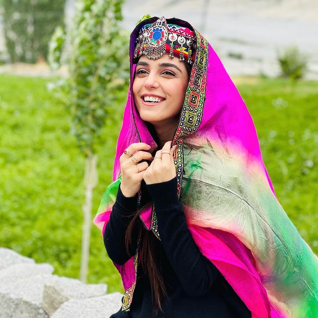 Maya Ali Treats Fans With Beautiful Pictures From Hunza Valley