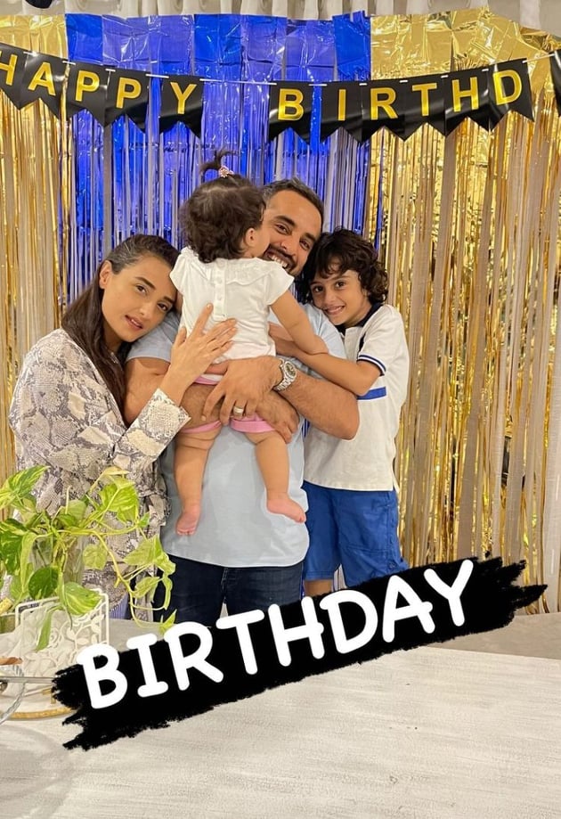 Momal Sheikh Celebrated Husband's Birthday At Beach With Friends