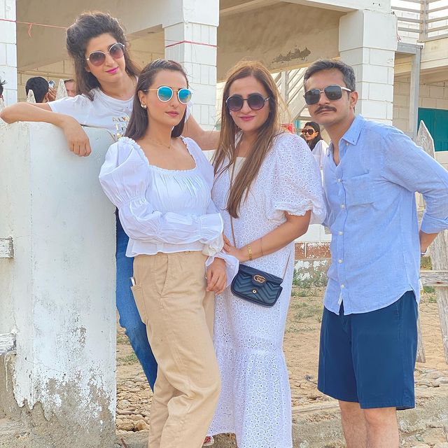 Momal Sheikh Celebrated Husband's Birthday At Beach With Friends