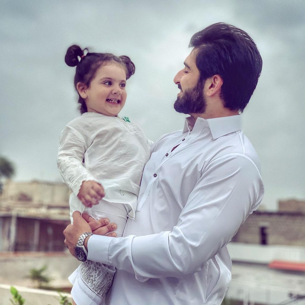 Muneeb Butt & Amal Muneeb Adorable Pictures On Independence Day