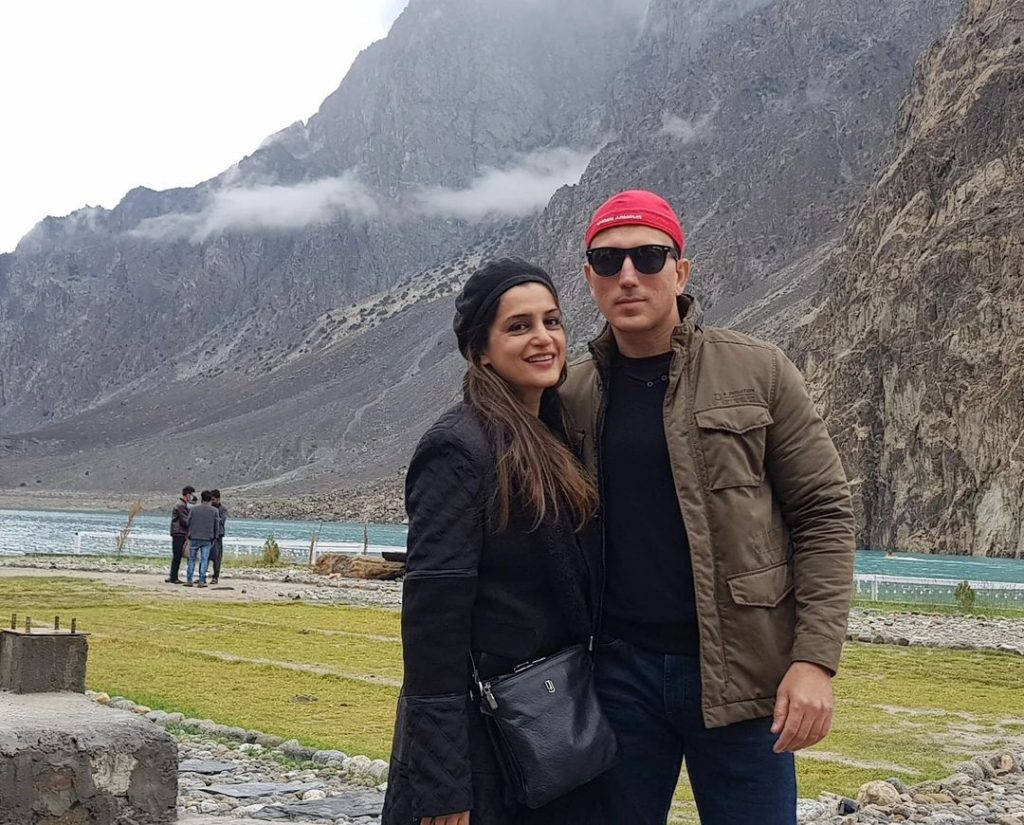 Nazia Malik Beautiful Pictures With Husband From Northern Pakistan