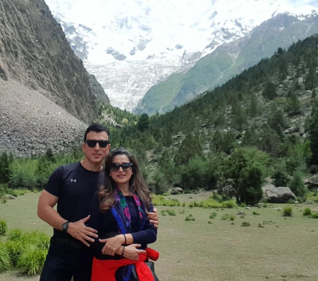 Nazia Malik Beautiful Pictures With Husband From Northern Pakistan