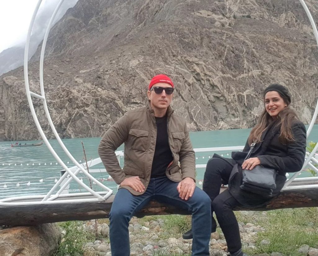 Nazia Malik Beautiful Pictures With Husband From Northern Pakistan