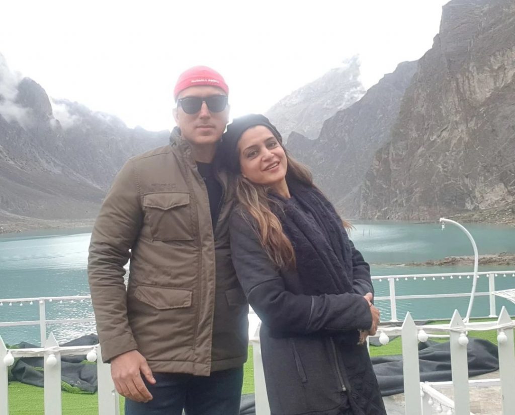 Nazia Malik Beautiful Pictures With Husband From Northern Pakistan