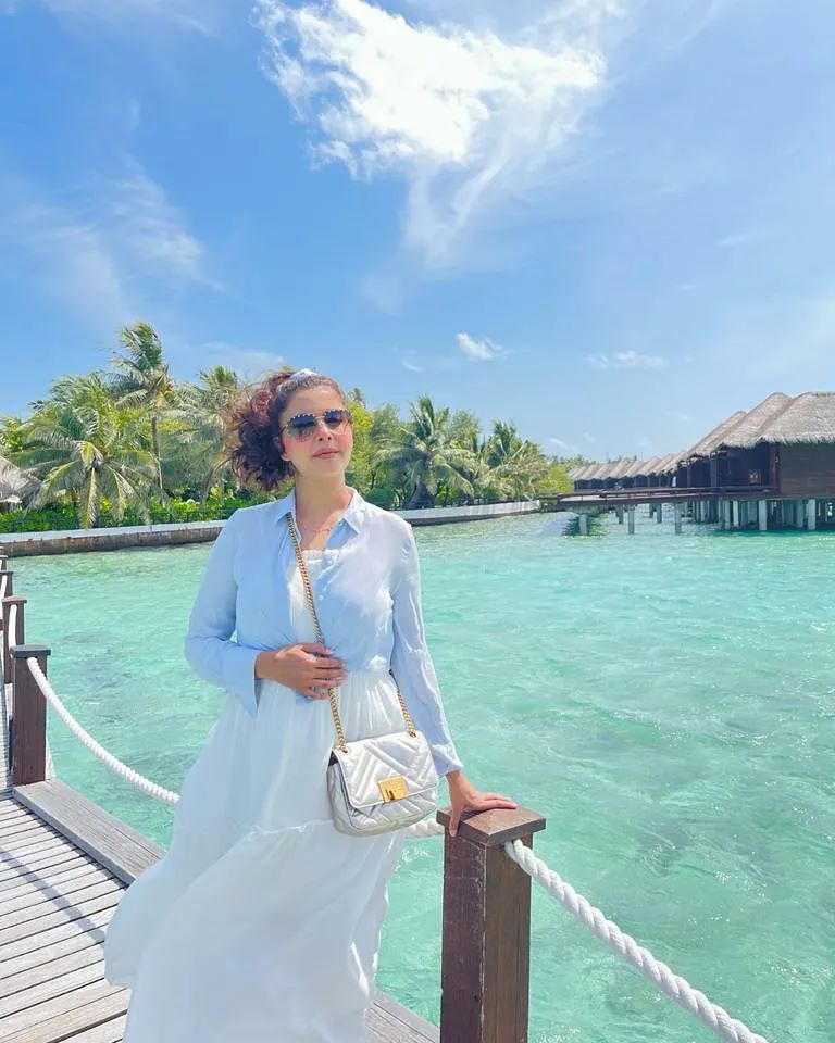 Adorable Picture From Nida Yasir's Vacay Spree In Maldives