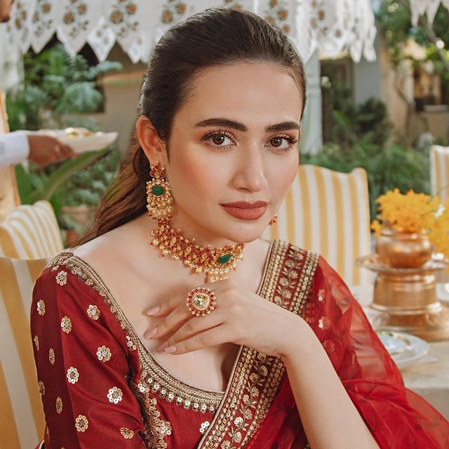 Sana Javed And Bilal Ashraf Pair Up For Shadmani By Qalamkar