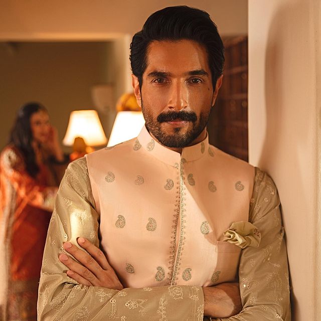 Sana Javed And Bilal Ashraf Pair Up For Shadmani By Qalamkar