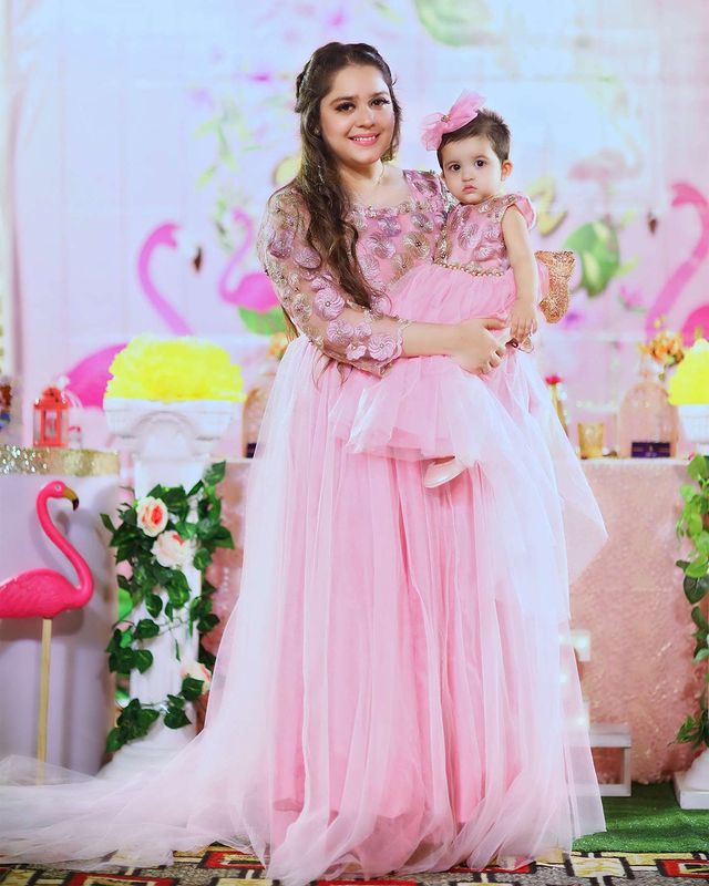 Sarah Razi Celebrates 1st Birthday Of Her Daughter Mirha | Reviewit.pk