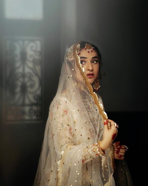 Top Five Elegant Bridal Looks of Yumna Zaidi