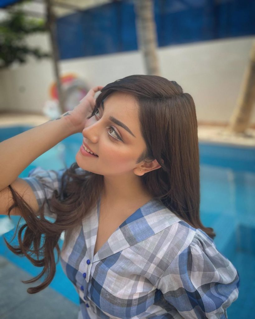 Alizeh Shah Treats Fans With Beautiful Pictures