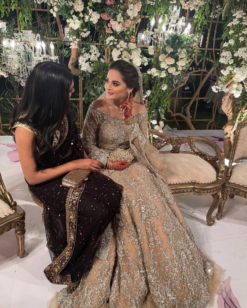 Bewitching Pictures Of Amna Ilyas From Minal Khan's Wedding