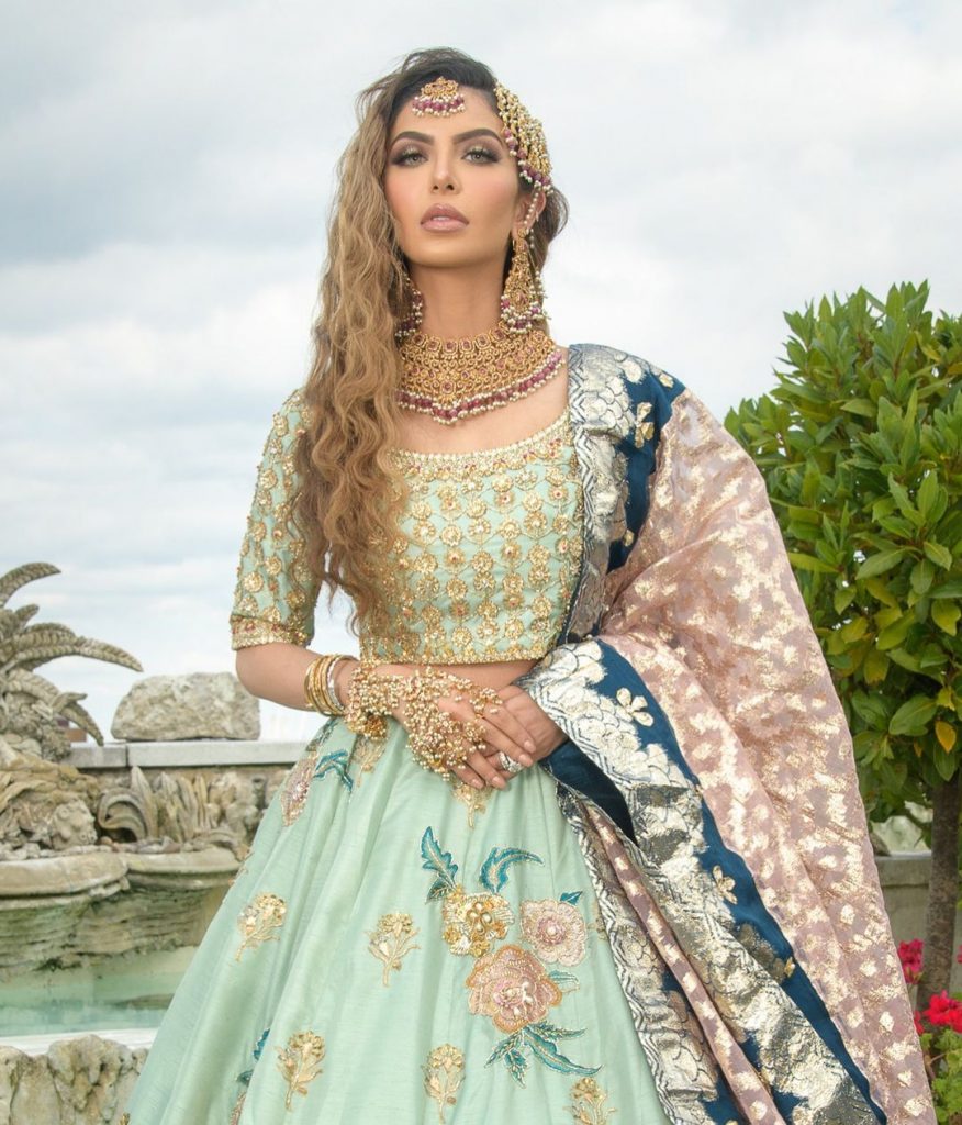 Faryal Makhdoom Epitomizes Beauty In Her Latest Bridal Shoot