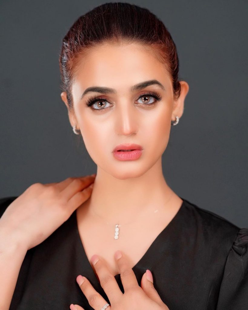 Hira Mani Looks Gorgeous In Deep Red Bridal Ensemble