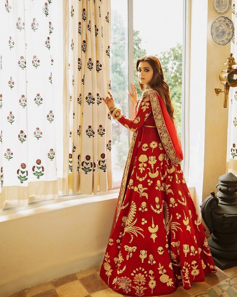 Hira Mani Looks Gorgeous In Deep Red Bridal Ensemble