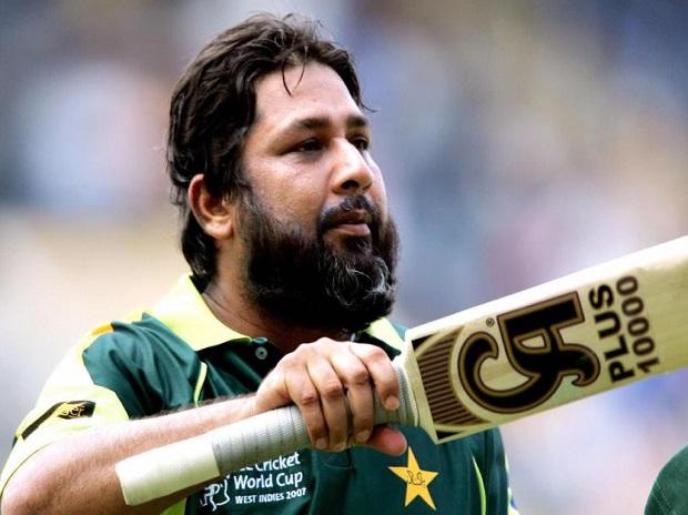 Former Cricketer Inzamam-ul-Haq Suffers Heart Attack