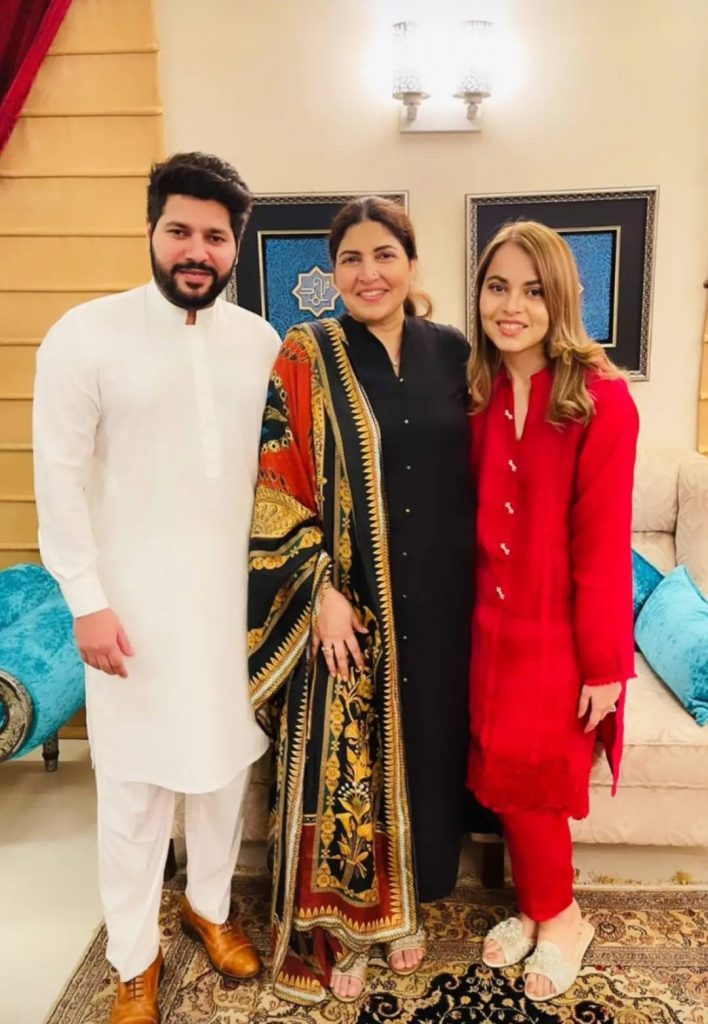 Shagufta Ejaz Hosts Dinner - Family Pictures