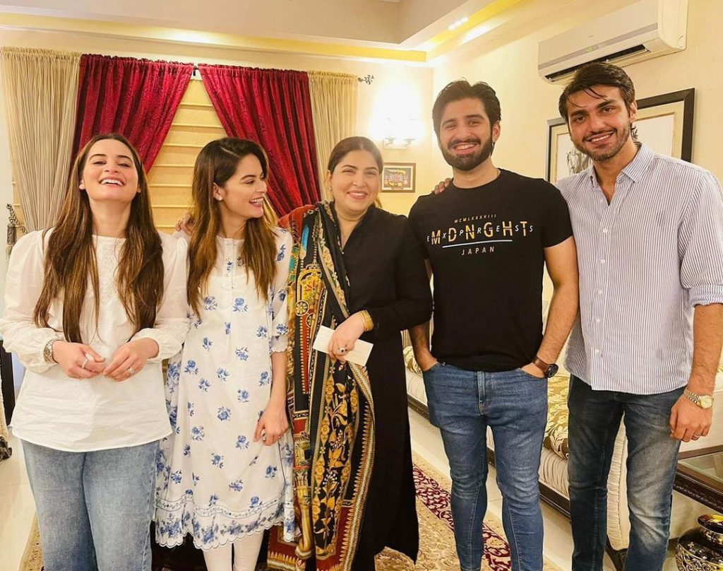 Shagufta Ejaz Hosts Dinner - Family Pictures