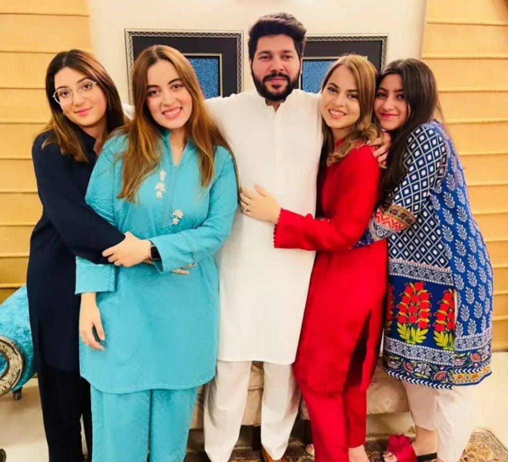 Shagufta Ejaz Hosts Dinner - Family Pictures