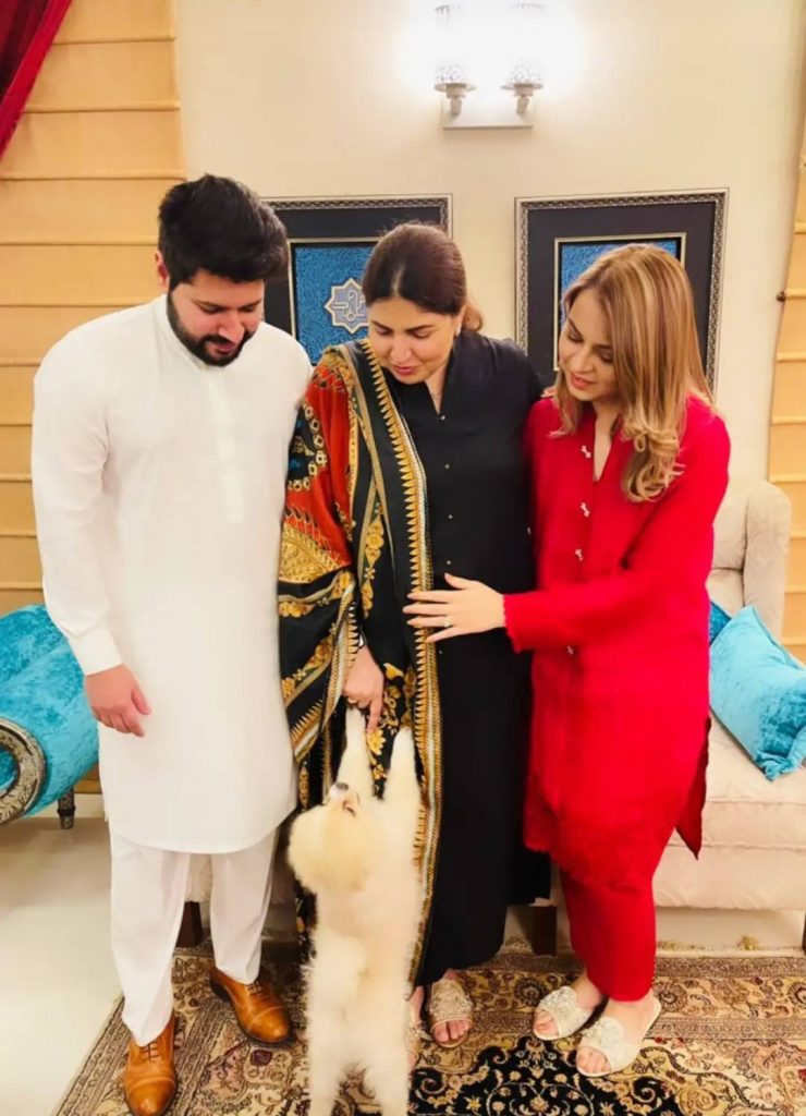 Shagufta Ejaz Hosts Dinner - Family Pictures