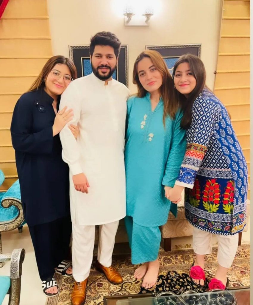 Shagufta Ejaz Hosts Dinner - Family Pictures