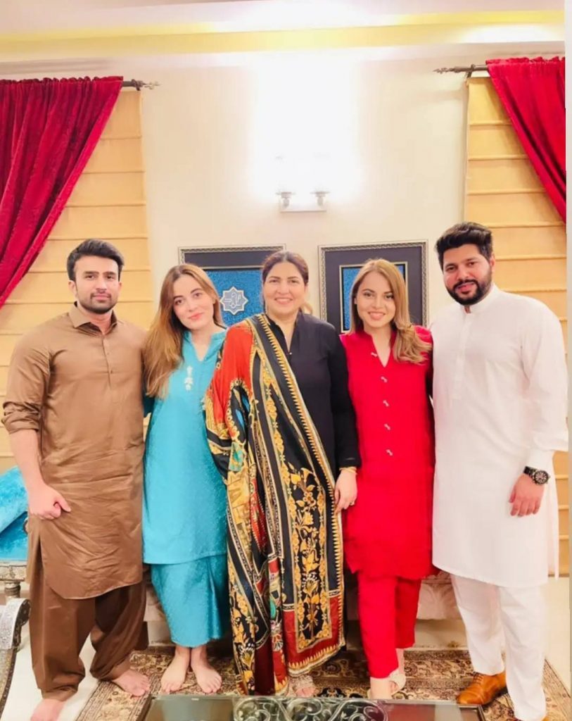 Shagufta Ejaz Hosts Dinner - Family Pictures