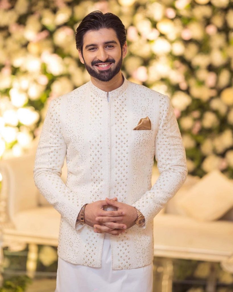 Bewitching Portraits Of Aiman Khan And Muneeb Butt From Minal's Wedding