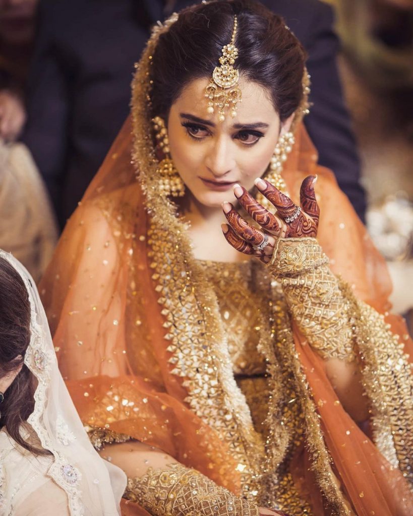 Bewitching Portraits Of Aiman Khan And Muneeb Butt From Minal's Wedding