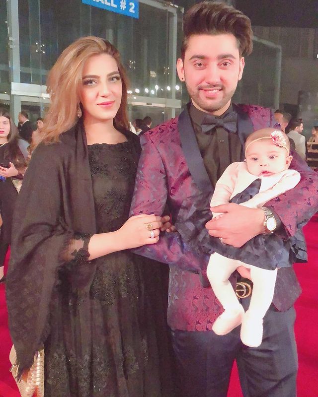 Amanat Ali With His Beautiful Wife And Daughter- Unseen Pictures