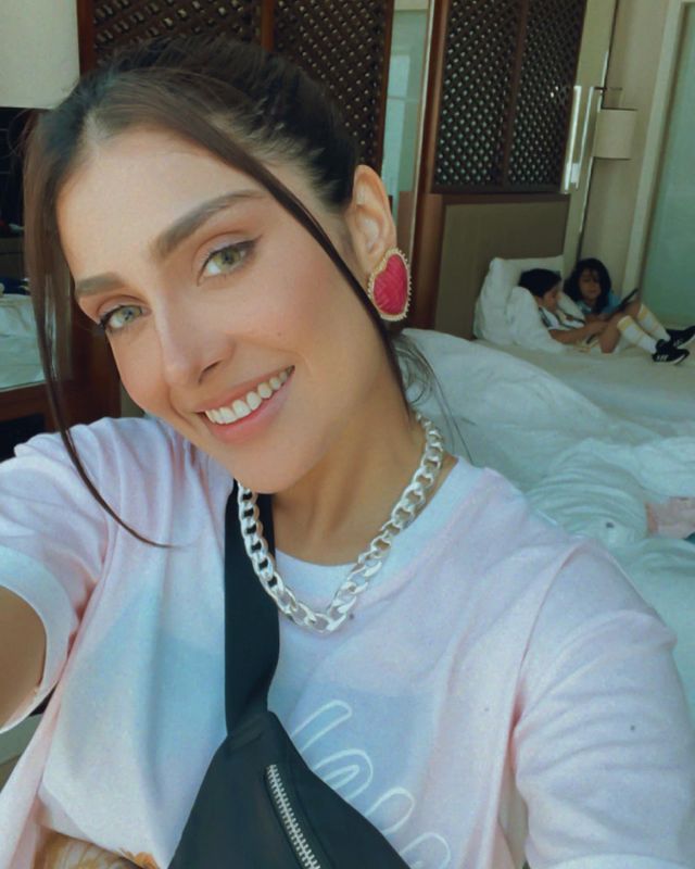Ayeza Khan Spending Quality time With Family