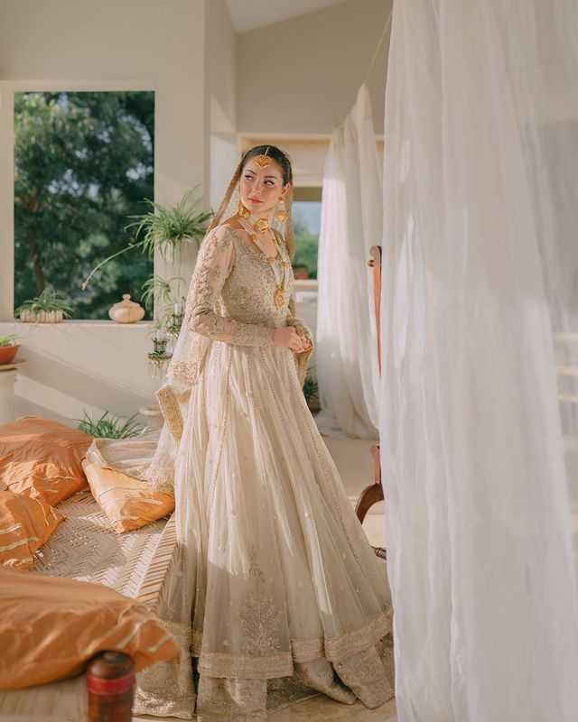 Hania Aamir Looks Splendid In Her Recent Bridal Shoot