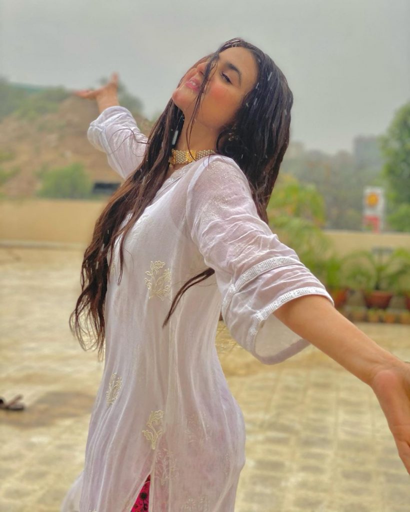 Hira Mani's Stills While Enjoying Rain Are Bringing In A Lot Of Criticism