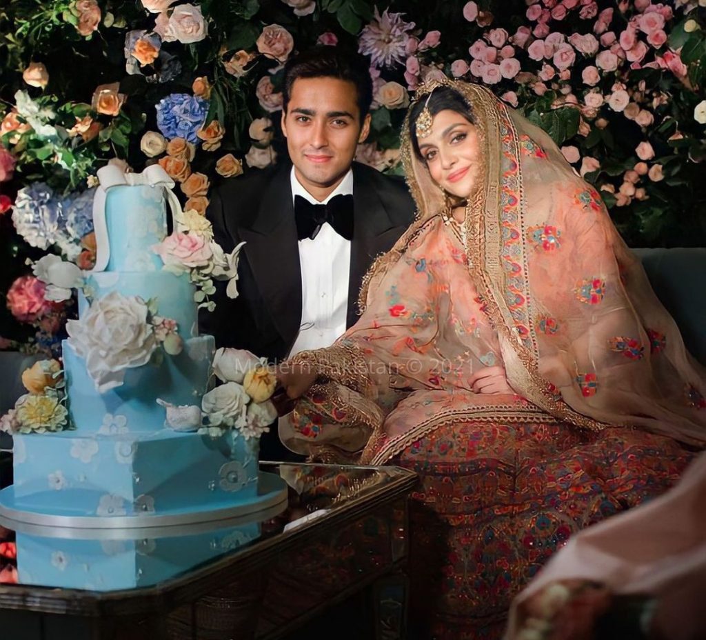 Junaid Safdar And Ayesha Saif's Reception-Beautiful Pictures